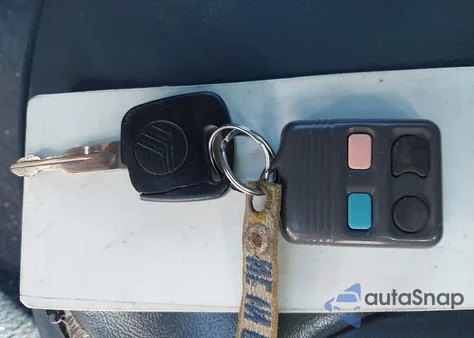 1998 Mercury Grand Marquis из США, поврежденный, VIN 2MEFM75W6WX698448